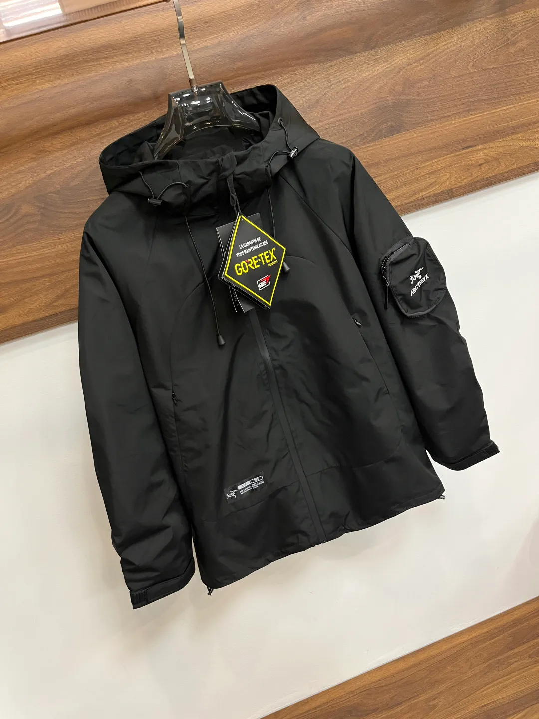 ARCTERYX 2026 New Arrival🧊 ，Original Premium Breathable ， ， ， Quality。 ， Sizes：M～3XL H 2025New Arrival